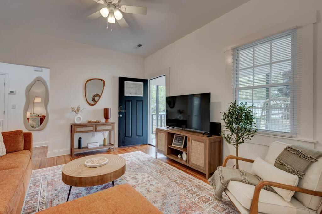 Peaceful Park Circle Getaway Villa Чарлстън Екстериор снимка