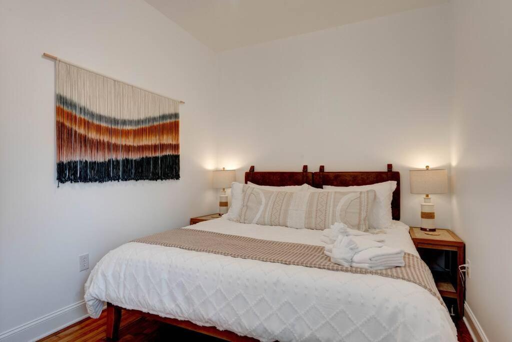 Peaceful Park Circle Getaway Villa Чарлстън Екстериор снимка